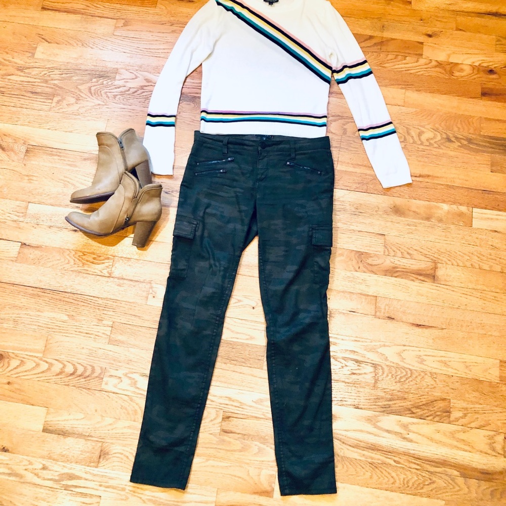 Camo Pants, South Moon Under